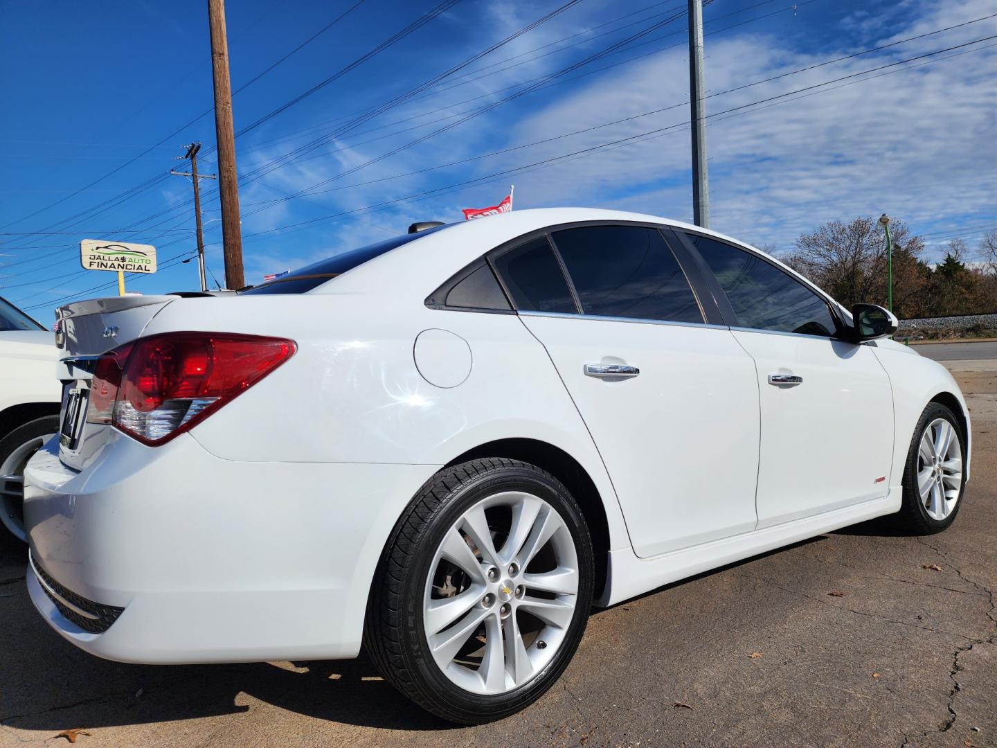 2015 WHITE Chevrolet Cruze LTZ (1G1PG5SB5F7) , AUTO transmission, located at 2660 S.Garland Avenue, Garland, TX, 75041, (469) 298-3118, 32.885551, -96.655602 - Welcome to DallasAutos4Less, one of the Premier BUY HERE PAY HERE Dealers in the North Dallas Area. We specialize in financing to people with NO CREDIT or BAD CREDIT. We need proof of income, proof of residence, and a ID. Come buy your new car from us today!! This is a very well cared for 2015 CH - Photo#3